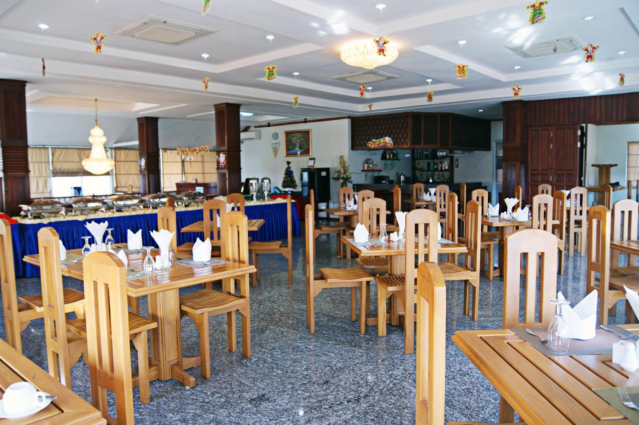 Myat Thinzar Hotel Oattara Thiri Dış mekan fotoğraf
